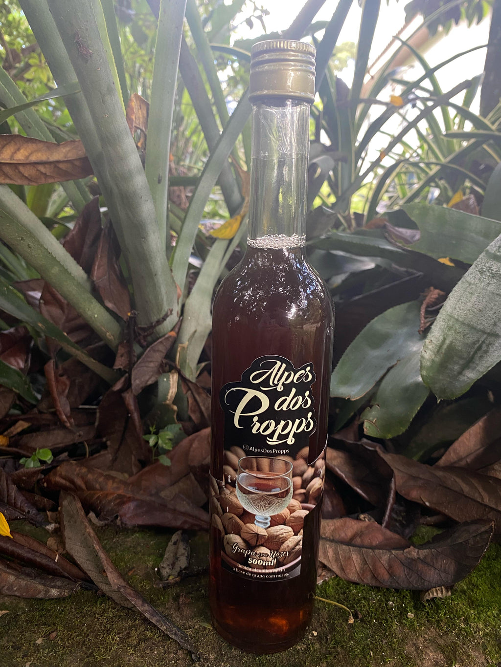 Licor Artesanal de Graspa com Nozes